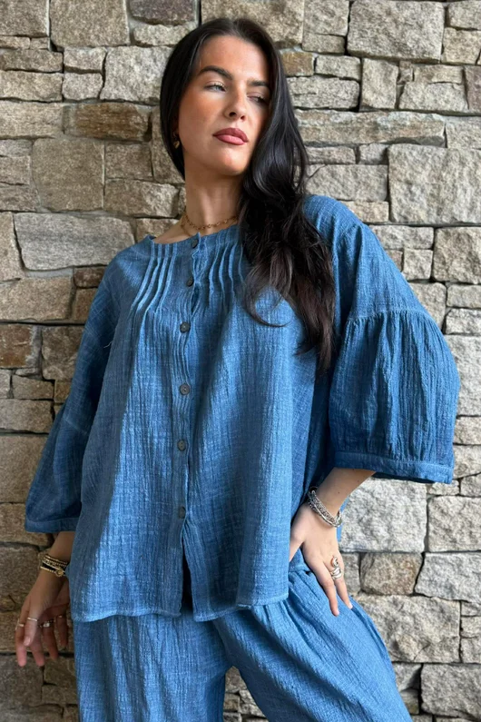 Loom & Thread Pin Tuck Blouse Washed Denim /40=